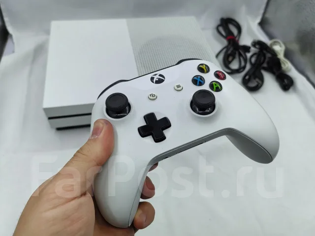 Microsoft Xbox One S ����