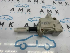 ��������� ����� ��������� VW Passat 3B5827061C ����