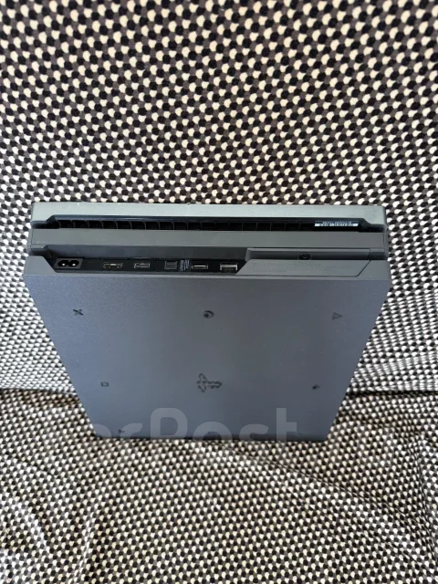 Sony PlayStation 4 Pro ����