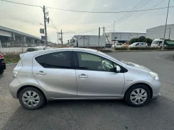 Toyota Aqua. NHP10, 1NZFXE ����