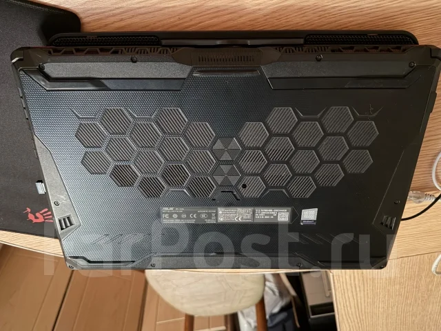 Asus TUF Gaming A17. 17.3", 2,9����, ��� 16 ��, ���� 500���, WiFi: 1, Bluetooth: 1, ����������� �� 3��. ����