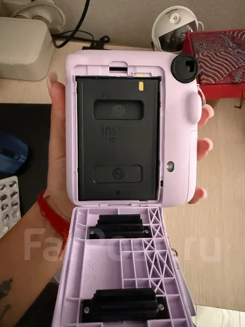Fujifilm Instax Mini 12 ����