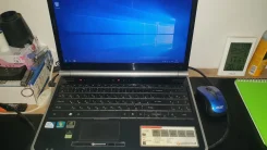 Packard Bell. 15.4", 2,2����, ��� 4 ��, ���� 250���, WiFi: 1, Bluetooth: 1, ����������� �� 2��. ����
