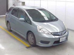 Honda Fit Shuttle. GP2, LDA ����