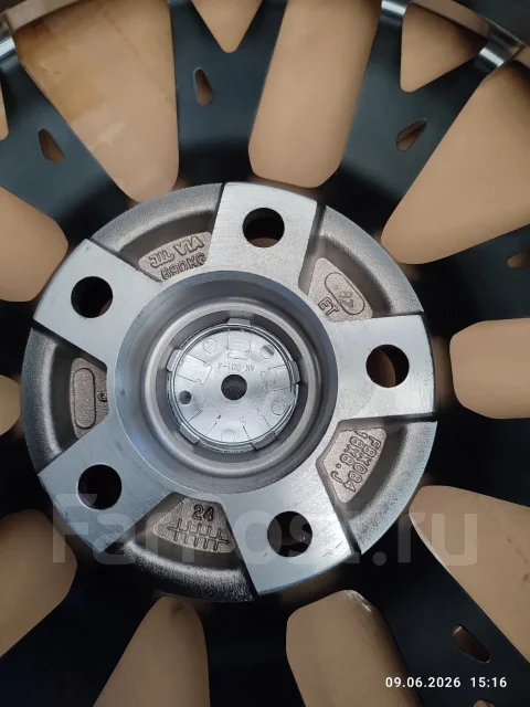 Vossen 084. 8.0x18", 5x114.3, 5x150, ET35, �� 73,1���. ����
