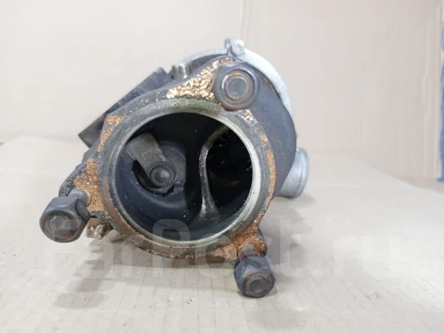 ������� Audi a4 b7 61618 058145703N ����