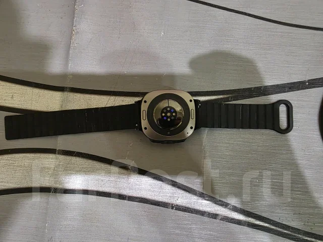 Samsung Galaxy Watch Ultra. GPS, NFC ����