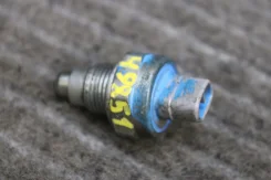 ������ ������� ���� ��� Toyota Auris ZRE151 1ZR-FE 84210-12040 Toyota Auris 8421012040 ����