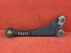 ����� �������� Toyota Avensis ZRT272 3ZR-FAE 4876002011 Toyota Avensis 4876002011 ����