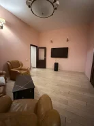 6 ������ � �����, ����� �������� 23�. �����, 140���.��., 1/2 ���� ����