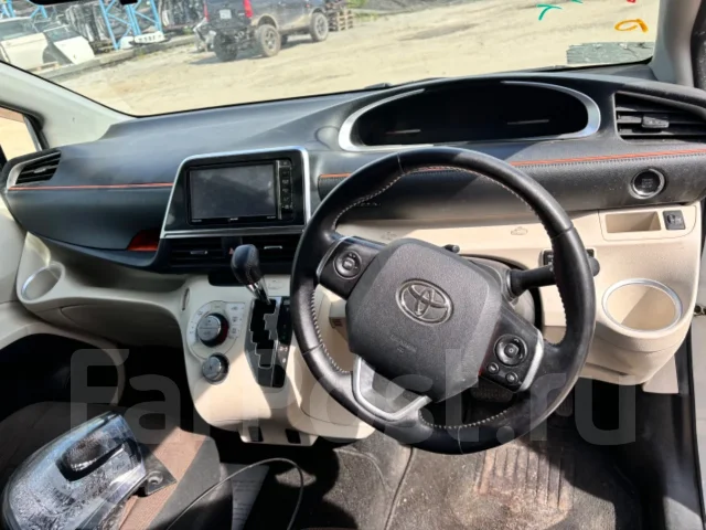 Toyota Sienta. NSP170G, 2NRFKE ����