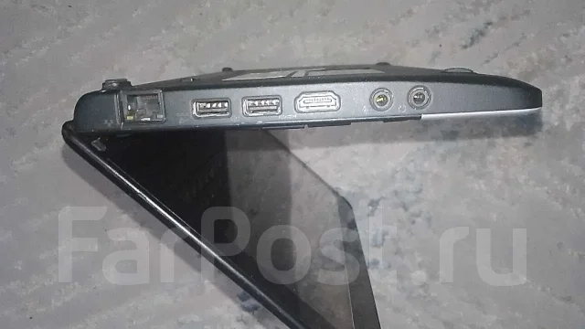 Dell Inspiron mini 10. 10.1", 1,3����, ��� 1024 ��, ���� 80���, WiFi: 1, ����������� �� 1��. ����