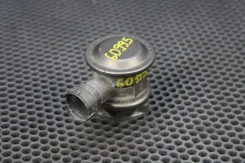 ������ EGR Volkswagen Golf 1J5 AZJ 06A131351D Volkswagen Golf 06A131351D ����