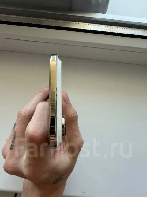 Apple iPhone Air. �/�, 256 ��, �����, �������, eSIM ����