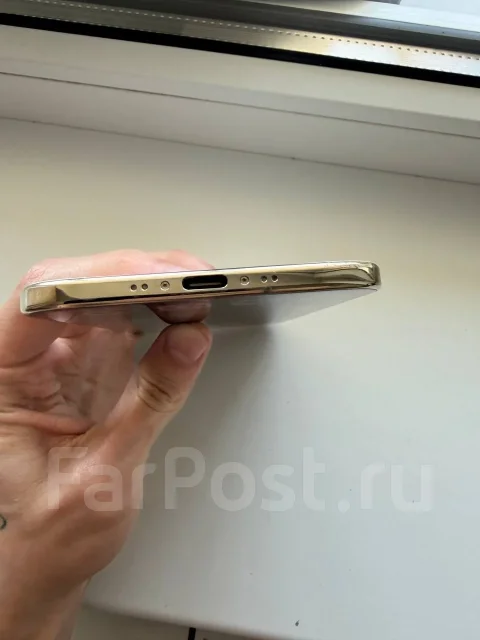 Apple iPhone Air. �/�, 256 ��, �����, �������, eSIM ����