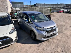 Honda Freed. GB5, L15B ����