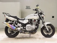Yamaha XJR 1300