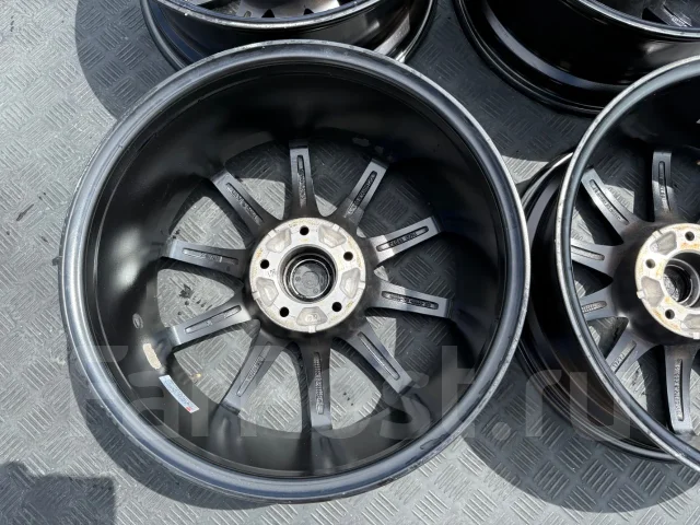 Hot Stuff G.speed. 7.0x17", 5x114.3, ET38, �� 73���. ����