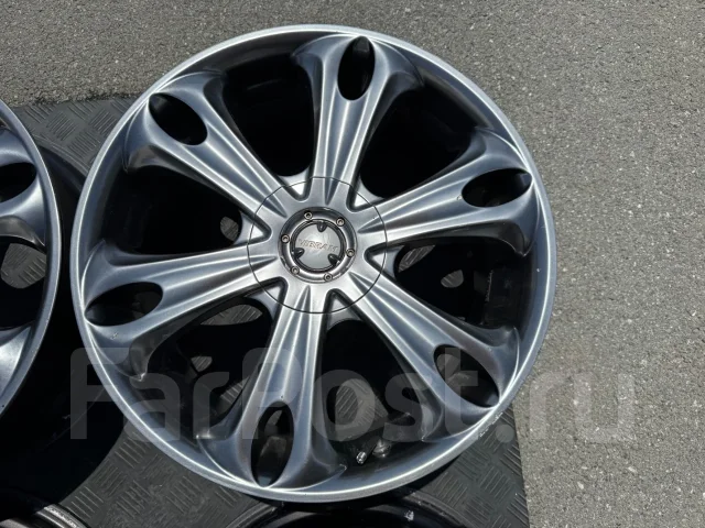 Wibram. 7.5x18", 4x114.3, 5x114.3, ET40, �� 73���. ����