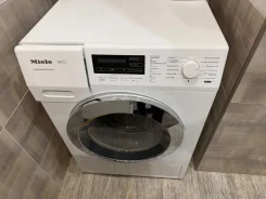 Miele. �������� 8��� ����