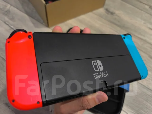 Nintendo Switch OLED ����