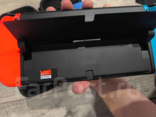 Nintendo Switch OLED ����