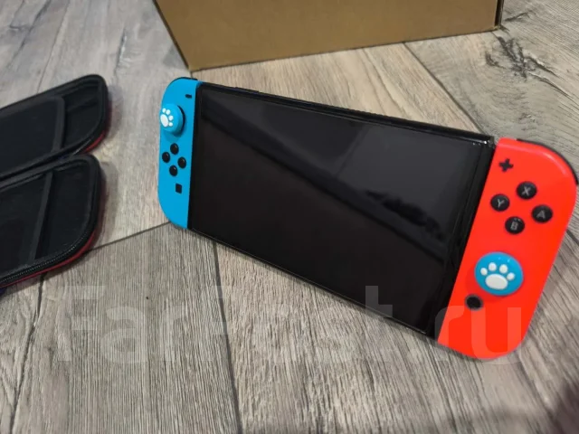 Nintendo Switch OLED ����