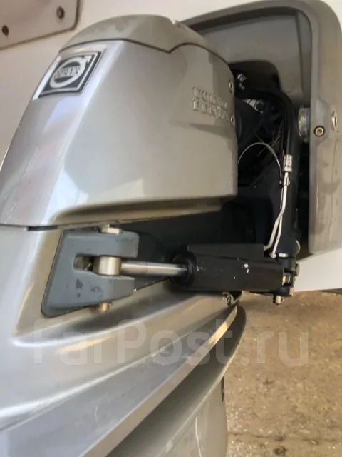 Volvo Penta. 225��.�., 4-�������, ��������� ����