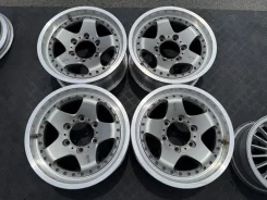 Berg. 7.0x16", 6x139.7, ET24 ����