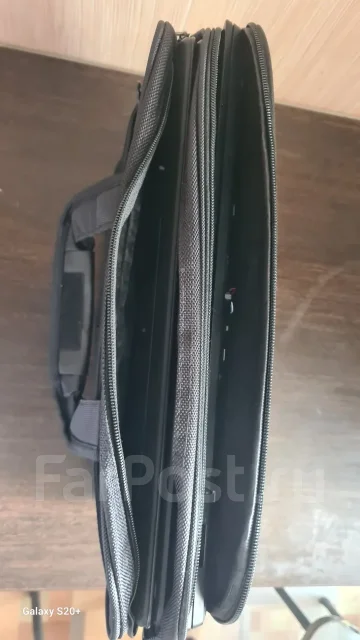 ����� ��� ��������� 15.6". ����