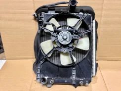 �������� Toyota Passo KGC10/KGC15 [�����������][Japan] 16400-B1020 ����