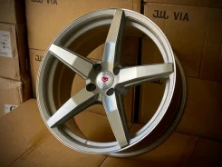 Vossen CV3-R. 7.5x17", 4x100, ET38, �� 73,1���. ����