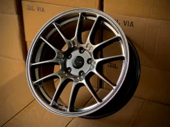 Enkei Racing GTC02. 8.5x18", 5x114.3, ET35, �� 73,1���. ����