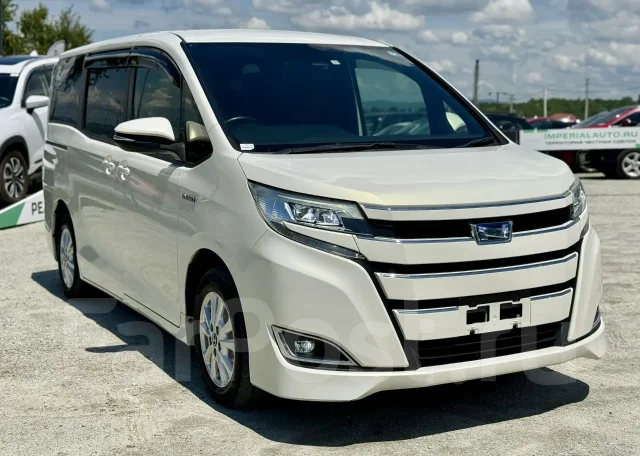 Toyota Noah. �������, ��������, 1.8 (99��.�.), ������, 112 000����. �� ����