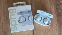 Samsung Galaxy Buds ����