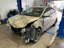 Kia Rio. QB, G4FC ����