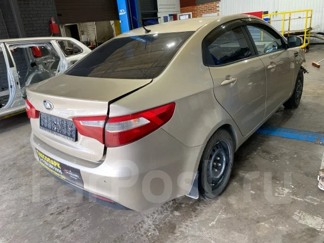 Kia Rio. QB, G4FC ����