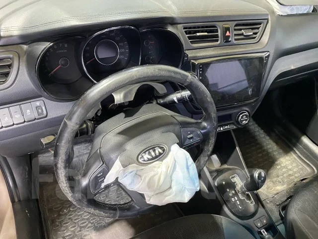 Kia Rio. QB, G4FC ����