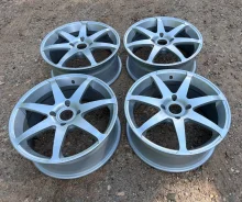 RAYS Versus. 7.0x17", 4x114.3, ET45, �� 73,1���. ����
