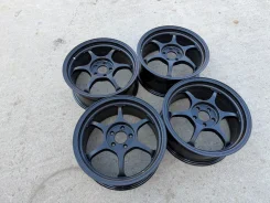 Advan Racing. 7.0x16", 5x100, ET47 ����