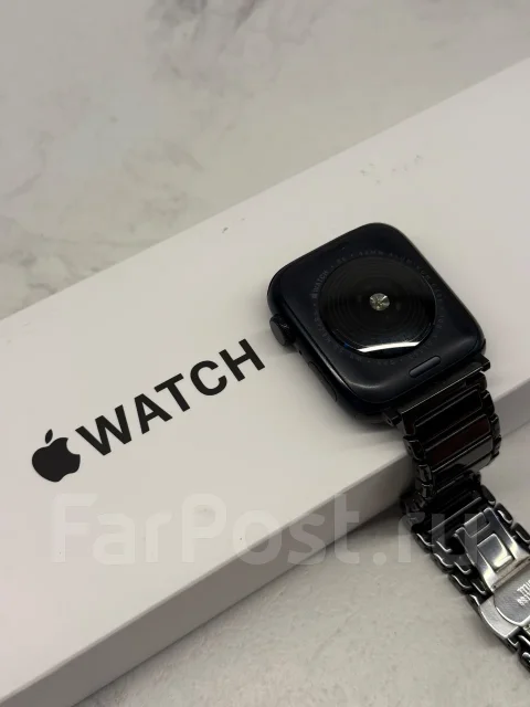 Apple Watch SE. GPS, NFC, SIM-�����, IP67 ����