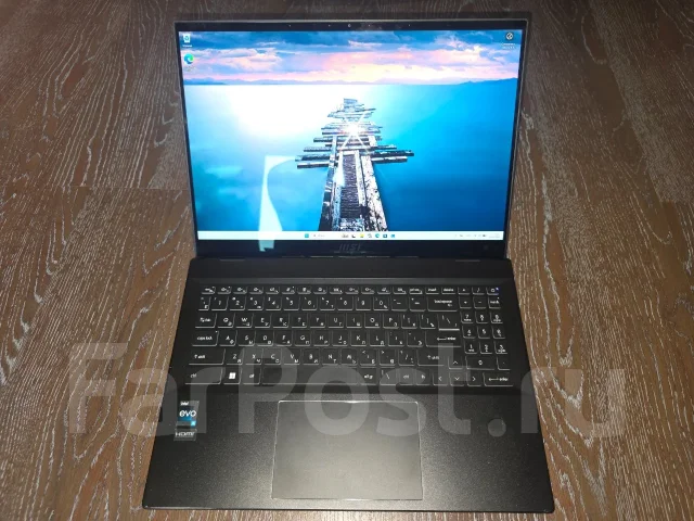 MSI Summit E16 Flip Evo. 16", ���� 1 024���, WiFi: 1, Bluetooth: 1 ����