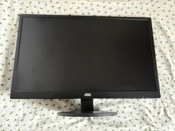 AOC. 23.6" ����