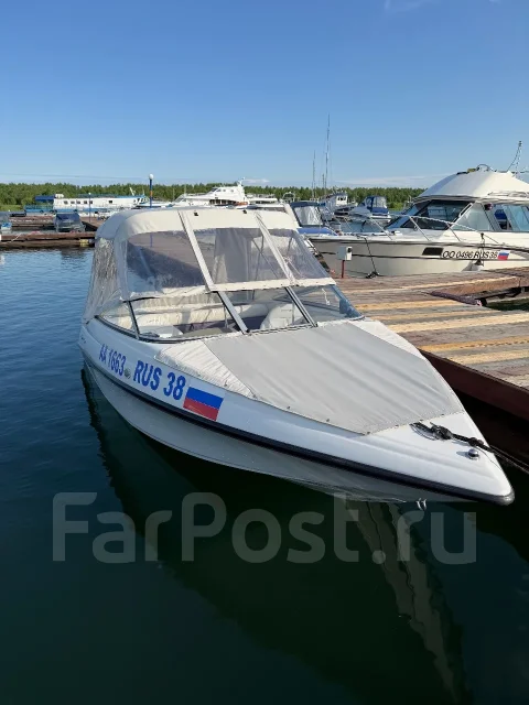 Crownline. 2001 ���, ����� 5,5��., ��������� ������������, 220��.�., ������ ����