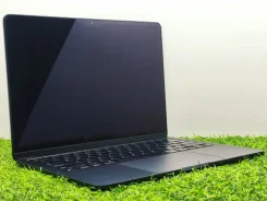 Apple MacBook Air 13. 13", ��� 8 ��, ���� 256���, WiFi: 1, Bluetooth: 1 ����