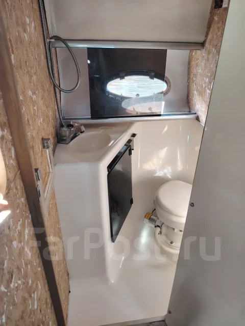 Bayliner. 1993 ���, ����� 8��., ��������� ������������, 500��.�., ������ ����