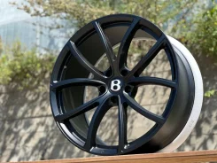 � �������! ����� ������� ����� R23 ��� Bentley Bentayga. 10.0x23", 5x130, ET23, �� 71,5���. ����
