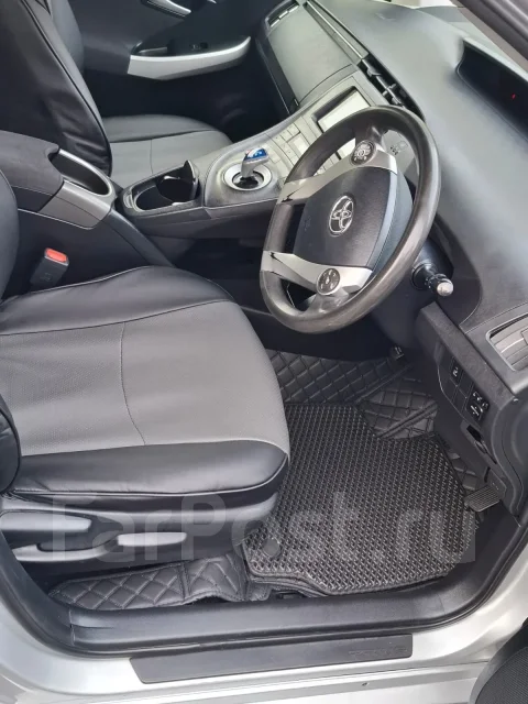 Toyota Prius. �������, ��������, ������, 349 998����. �� ����