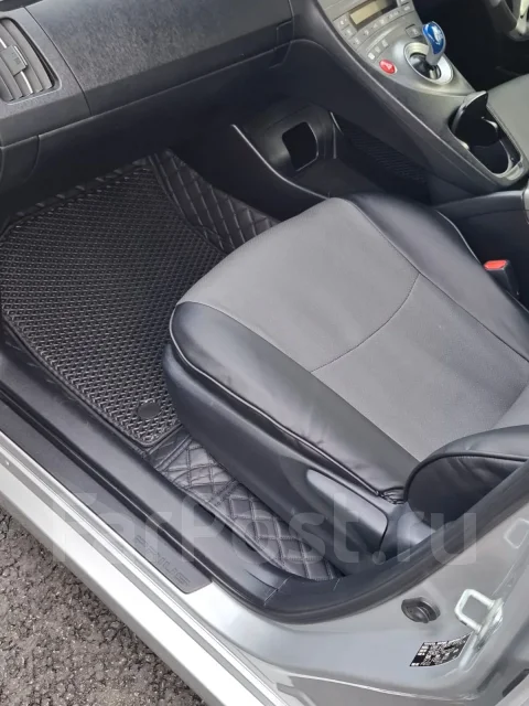 Toyota Prius. �������, ��������, ������, 349 998����. �� ����
