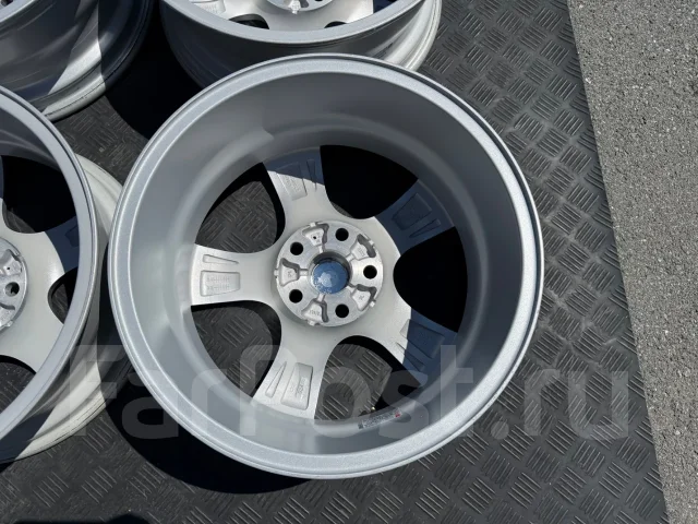 Violento. 7.0x17", 5x114.3, ET47, �� 60,1���. ����